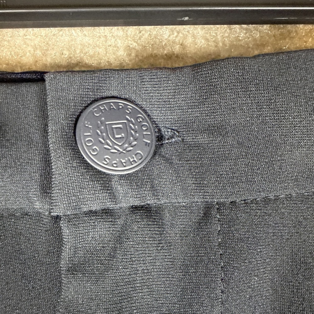CHAPS Navy Moisture Wicking Stretch Golf Shorts Slim Fit 40" Waist 9" Inseam NWT - Picture 4 of 10